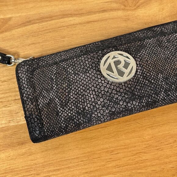 Relic by Fossil Faux Snake Skin Wristlet Clutch Wallet - Picture 6 of 9